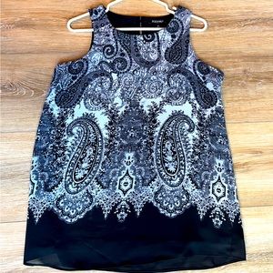 Roz & Ali Medium Sleeveless Paisley Blouse